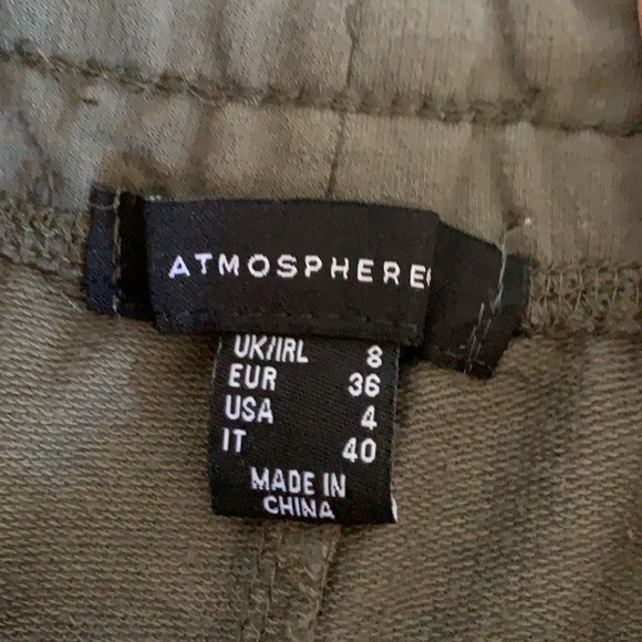 Green shorts - Picture 2 of 3